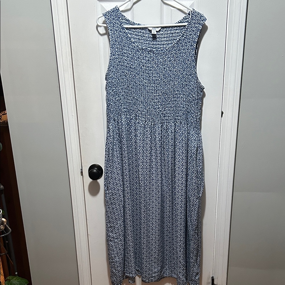 Croft & Barrow Navy Floral Midi Dress